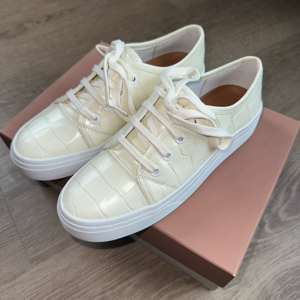 Via Spiga Women's Viola Platform Sneakers Milk Croc Leather Cream Size 5 M